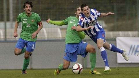 Cai, jugador del Fabril, en un partido ante el Ordes