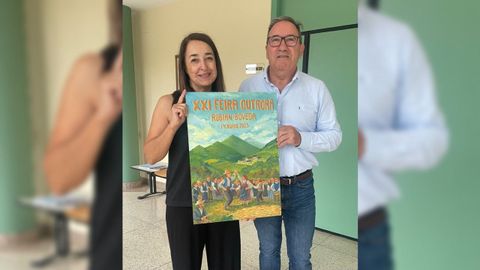 Cristina Juiz y José Manuel Arias con el cartel premiado