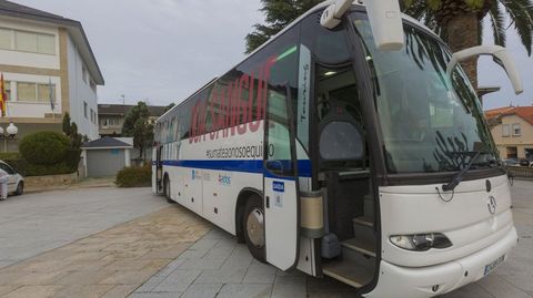 Una unidad m�vil para donar sangre, en imagen de archivo en A Laracha 