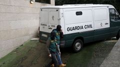 Una imagen de archivo de un operativo de la UCO de la Guardia Civil