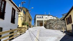 Viviendas del casco antiguo de la capitalidad del municipio de A Pobra do Broll�n