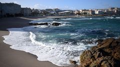 Imagen de la playa del Orz�n.