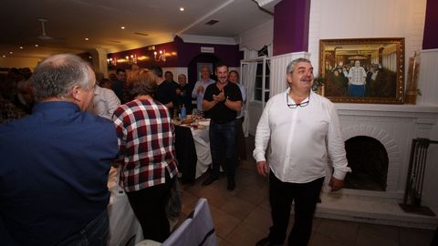 CENA JUBILACION DE ANTONIO TUBIO PI?EIRO JEFE DE LA POLICIA LOCAL DE RIANXO, MANEIRO, DESPUES DE 37 A?OS AL FRENTE EN EL PUESTO DE RIANXO