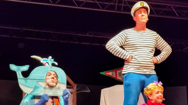 Espect�culo��Traves�a unicornio�, de Teatro dos Ghazafelhos.