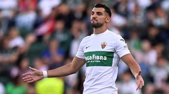 Rafa Mir, durante un partido esta temporada con el Elche