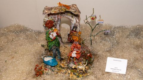 Otro de los ejemplos de participantes en el concurso de belenes, donde se puede disfrutar del arte en todas las dimensiones