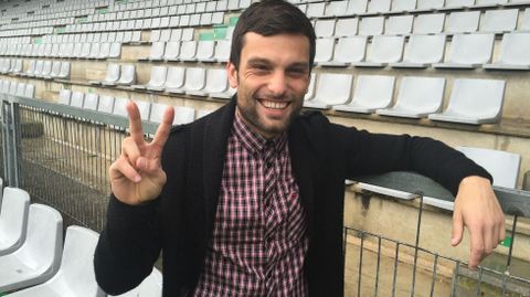 Marcos �lvarez celebra su perdurabilidad en el Racing de Ferrol