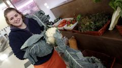 Cuatro emprendedores ilusionados en el Mercado