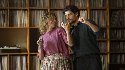 Los actores Jasmine Trinca y Louis Garrel, en la pel&iacute;cula de Nanni Moretti &laquo;Suceder&aacute; esta noche&raquo;