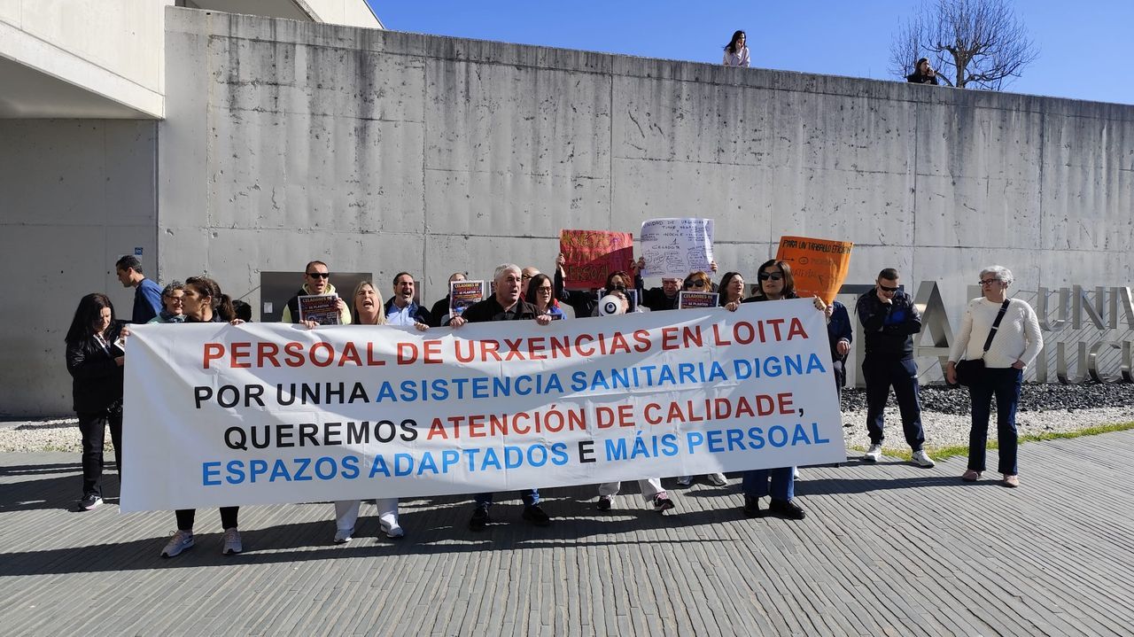 Continúan las protestas de celadores de Urgencias del HULA para pedir más personal