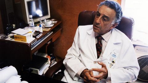 GUSTAVO LOSADA VARELA, EN EL CENTRO ONCOLOGICO