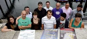 Imagen en el puerto celeirense de todos los que forman parte de la organizaci�n de las fiestas, de ACD Penalba-Colectivo Chilindr�n.