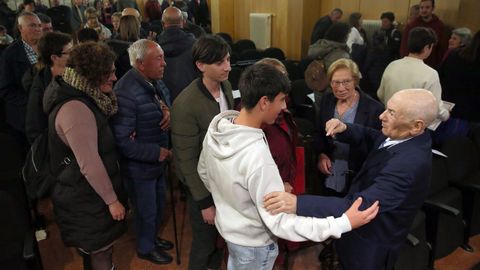 Pleno-acto de entrega de la medalla de hijo predilecto a Domingo Barreiros Lago por su contribucin a la cultura