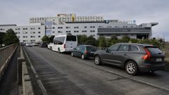 El tr�fico en el �escal�xtric� de subida al Hospital Universitario A Coru�a permaneci� por momentos totalmente parado