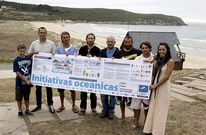 Los integrantes de la nueva asociaci�n posaron ayer en Pant�n con una pancarta.