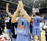 Leonavicius aplaude tras el partido ante el C�ceres.