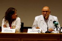 La genetista Mar�a Jes�s Sobrido y el neur�logo Manuel Airas.