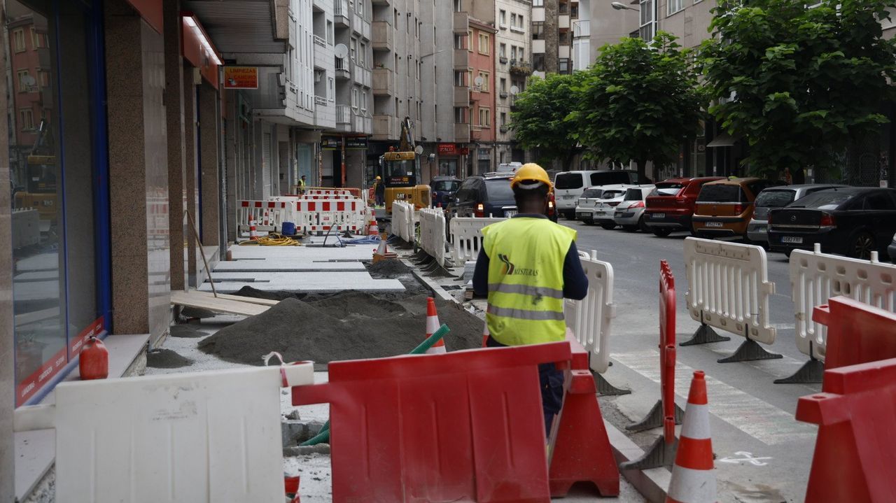Los vecinos de la avenida de Portugal de Ourense sobre las obras: «Esto no se acaba»