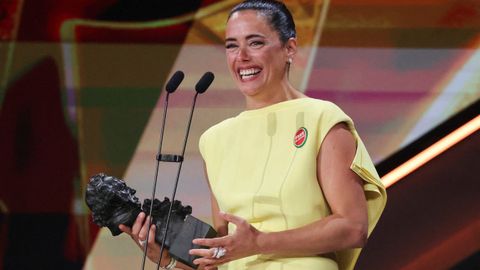 La actriz Patricia L�pez Arnaiz recoge el Goya a mejor actriz protagonista por �Los domingos�.