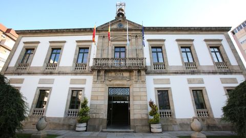 O goberno de Varela estende a rede de saneamiento � zona de Vali�a