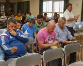 Poca asistencia a la reuni�n de ayer en Baio. 