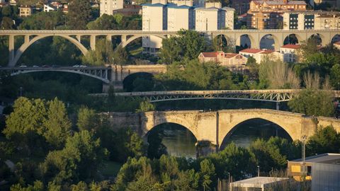 Los puentes sobre el río Miño a su paso por Ourense.