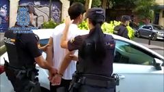 Momento de la detenci�n de uno de los miembros de la banda latina Dominicans Don't Play