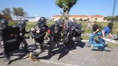 La reacci�n de la Polic�a Naval ante un ataque al cuartel de Infanter�a de Ferrol