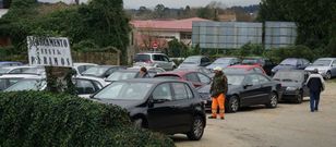 Los jueves se agotan las plazas en todas las fincas, con capacidad para medio millar de coches.