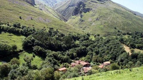 Valle de Caldue�u en Llanes