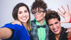 Las actrices Noelia Blanco, Esther Carrodeguas y Stephy Llayora representan la pieza teatral  Femin�ssimas 