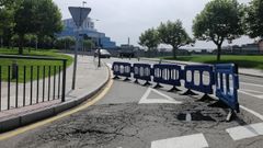 Los baches impiden circular con normalidad en el HUCA