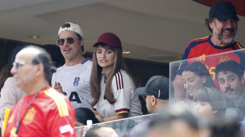 Pitt junto a Pen�lope Cruz y Bardem