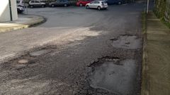 Imagen de los baches que presenta el vial