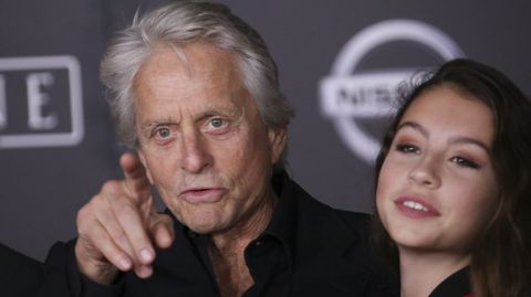 Michael Douglas junto a su hija. 