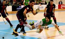 El encuentro estuvo lleno de choques que levantaron los �nimos del Palacio de Deportes de Riazor.