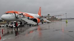 Un avi&oacute;n de un vuelo de EasyJet a Ginebra, en Santiago. 