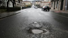 Bache en la r�a Marcelo Mac�as en Ourense