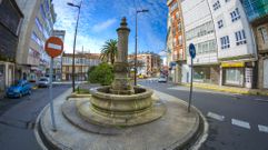 La c�ntrica Praza de Galicia carballesa