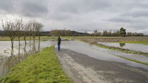 Inundaciones en A Limia, en la carretera entre Zas y Rebordech�.