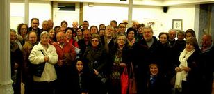 Un grupo de 43 vecinos de Pontevedra y Vigo visit� ayer en el museo de Lal�n la muestra EmporcArte.
