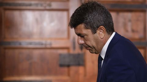 Carlos Mazn, durante la declaracin institucional en la que ha anunciado su dimisin como presidente de la Generalitat valenciana