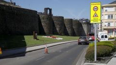 La Ronda da Muralla, durante la etapa en la que se habilit� el carril peatonal