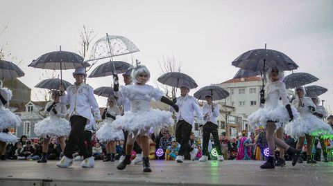Gran concurso de disfraces y comparsas en Porto do Son