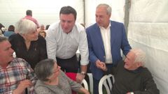 Imagen de un homenaje que le hizo el PSOE a Csar (sentado, de pelo blanco) en Vilalba