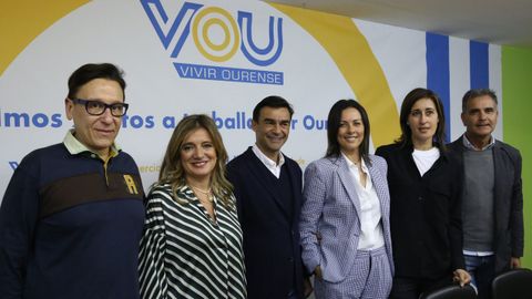 Gmez, segunda por la derecha, en la presentacin de VOU en el 2019.