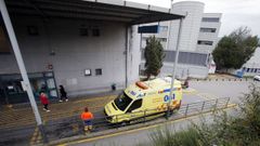 Entrada del servicio de urgencias del Hospital Montecelo, de Pontevedra