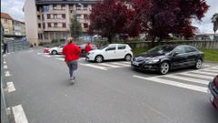 Zona de aparcamiento reservada en el CHUO para personas con discapacidad.