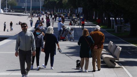 Disfrutando del paseo mar�timo y de la playa en A Coru�a