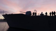 Vista de la Almirante Juan de Borb�n tras regresar de una misi�n internacional.